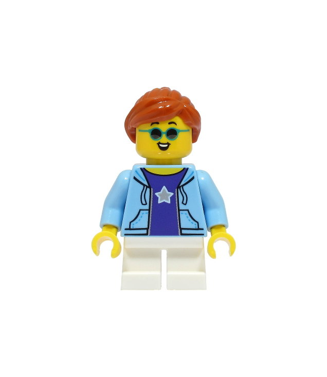 LEGO - Kind – meisje, lichtblauwe hoodie over donkerpaars shirt, witte korte benen, donkeroranje paardenstaart, zonnebril - | N