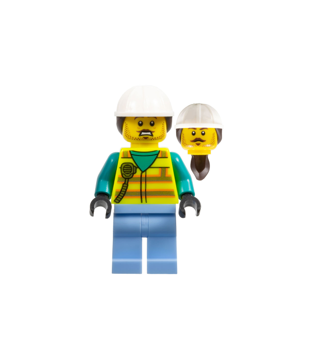 LEGO - Nutsmedewerker – man, gele veiligheidsvest met radio, lichtblauwe benen, witte bouwhelm met bruine paardenstaart, snor en stoppels - | N