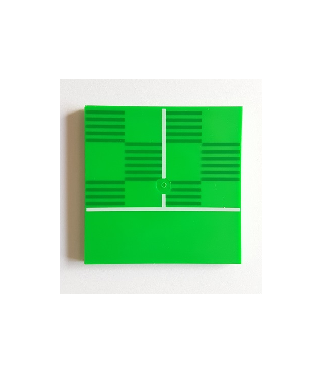LEGO - Tegel 6 x 6 met onderbuizen met voetbalveld middenlijn-patroon - Bright Green | N