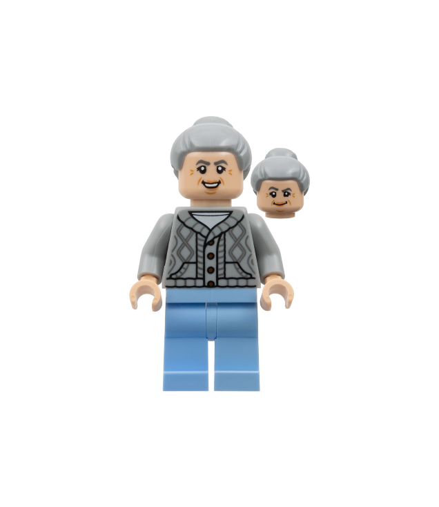  - Tante May – lichtblauwgrijze vesttrui, lichtblauwe benen - (Not Applicable) | N