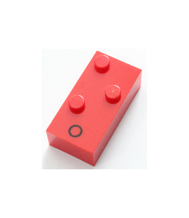  - Steen, braille 2 x 4 met 3 noppen en zwarte hoofdletter O patroon (punten-135 ⠕) - Red | N