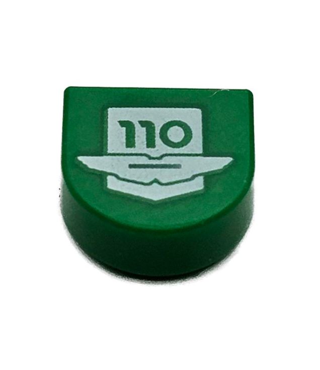 LEGO - Tegel, rond 1 x 1 halve cirkel verlengd met wit Aston Martin-logo en ‘110’-opdruk - Green | N